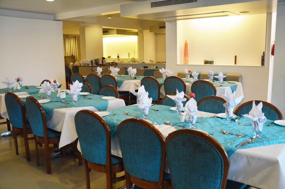 Hotel Amer Palace 博帕尔 外观 照片