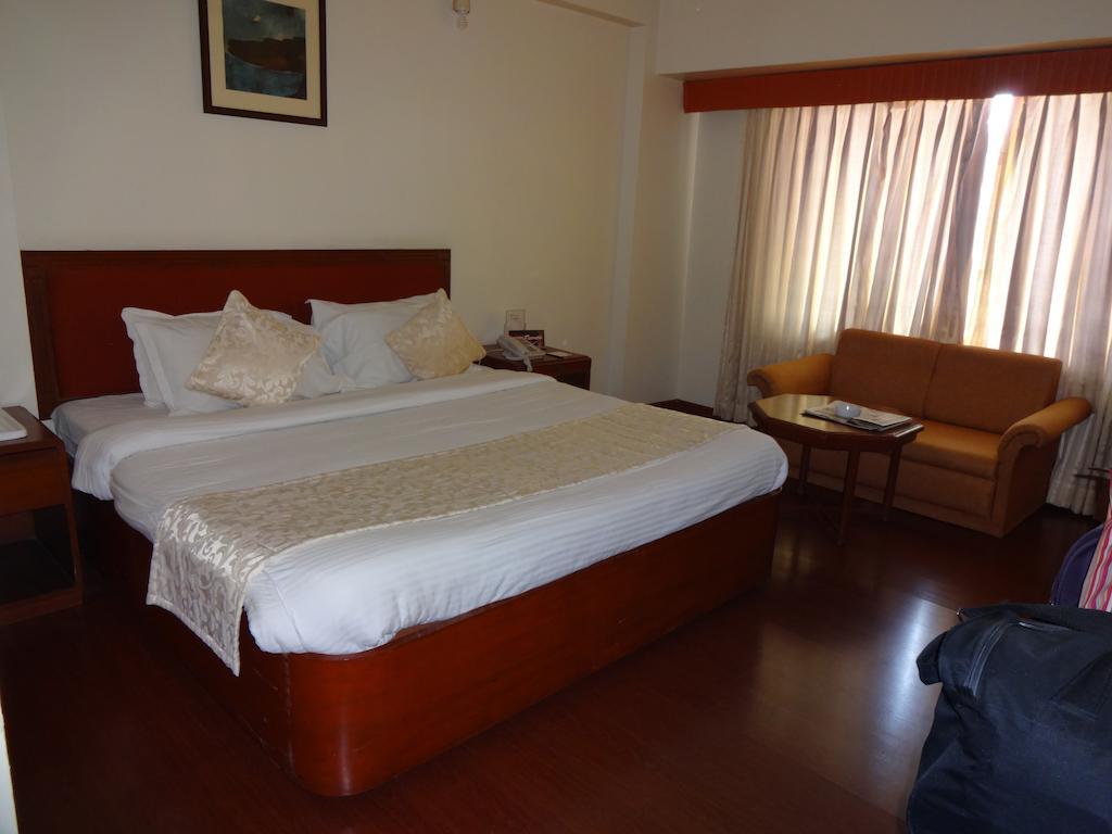 Hotel Amer Palace 博帕尔 外观 照片