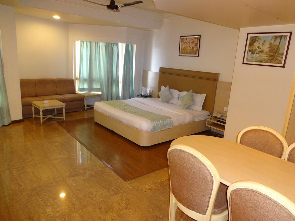 Hotel Amer Palace 博帕尔 客房 照片