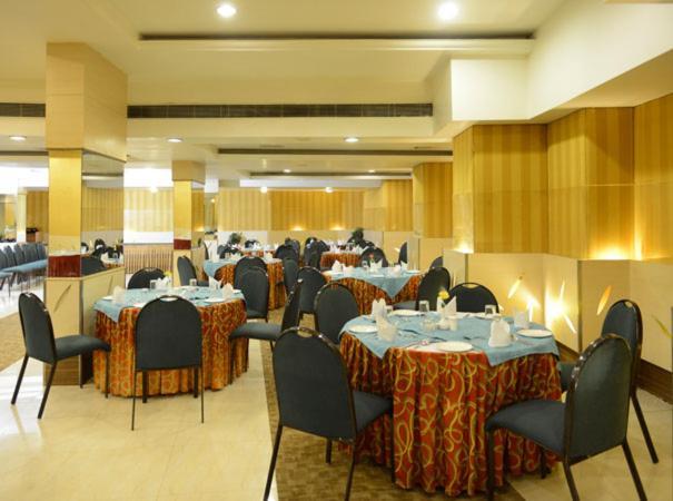 Hotel Amer Palace 博帕尔 外观 照片